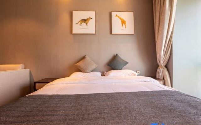 Anbang Executive Apartment (Suzhou Jinji Lake Expo Center)