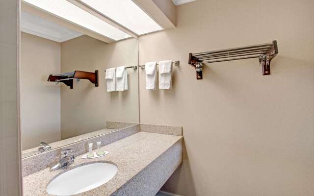 Super 8 by Wyndham Knoxville East