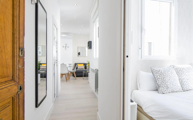 Minty Stay - Jose Ortega y Gasset