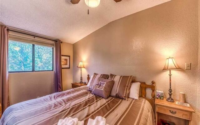 Mockingbird Cabin, 3 Bedrooms, Sleeps 8