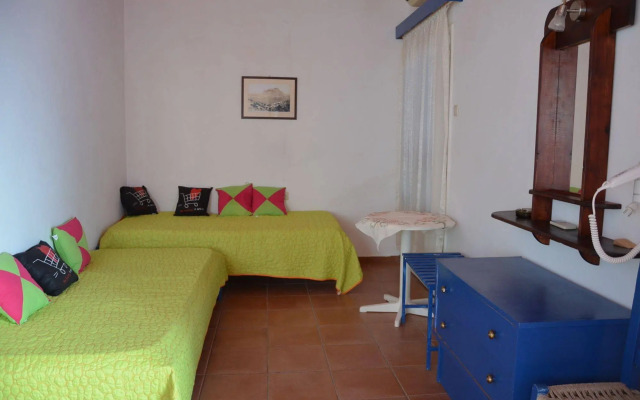 Themis Hotel