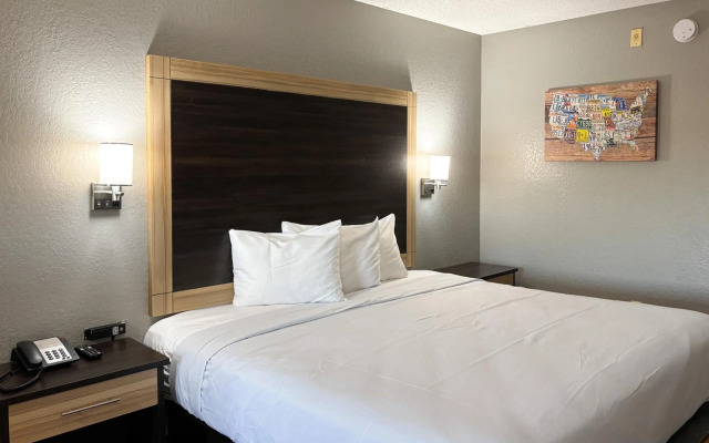 Motel 6 Prattville, AL