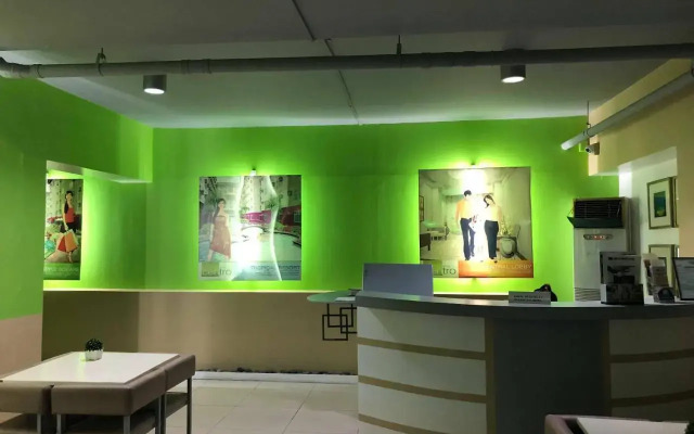 Centropolis Deluxe Couple Suite