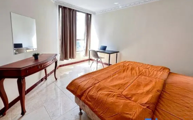 Large and Strategic Rasuna Apt 3BR with WiFi &Pool