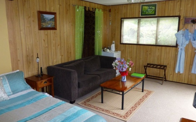 Mokoia Downs B&B – Guest Rooms – Rotorua