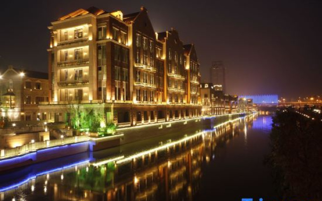Manju Hotel (Chuhe Han Street Subway Station Hubei Provincial Museum)