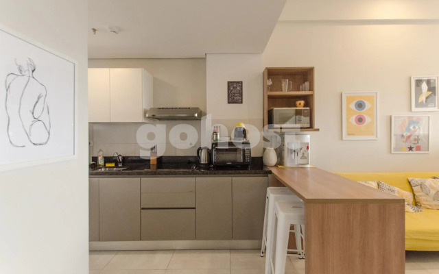 Pequeño estudio moderno en el nuevo centro de Asunción MA001