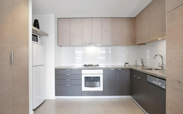 St Kilda Central Apartment Hotel