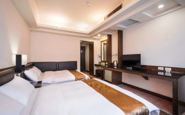 Twinstar Hotel