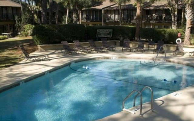 Hilton Head Beach Villa 28 by RedAwning