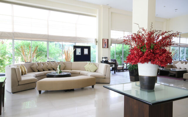 Kameo House Hotel and Serviced Apartments