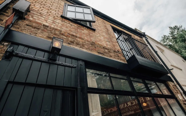 The Primrose Mews in Greater London