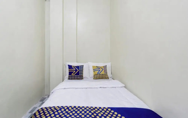 SPOT ON 93967 Hasna Guest House Syariah