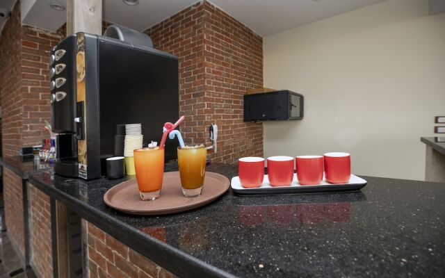 Brothers Pyramids View