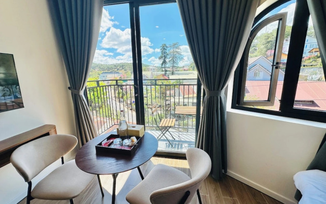 QR Hotel Dalat
