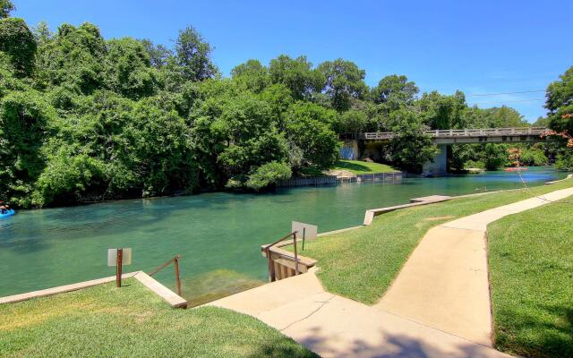 Inverness Condos Comal River IC 216