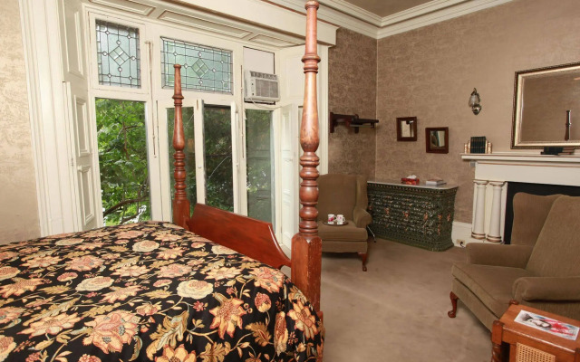 The Rosemount Inn