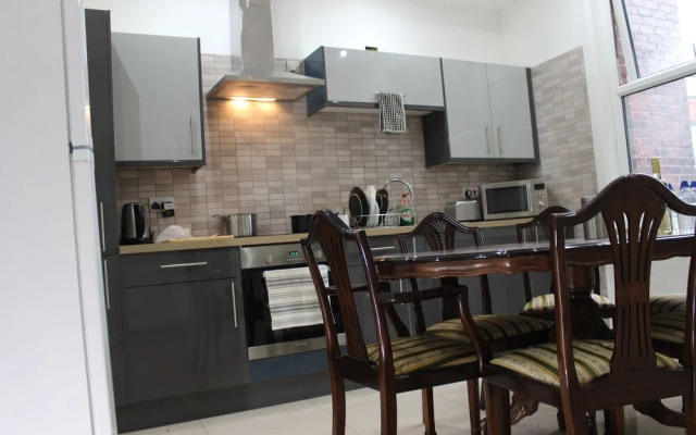 ADVO Aparts Guest Hotel