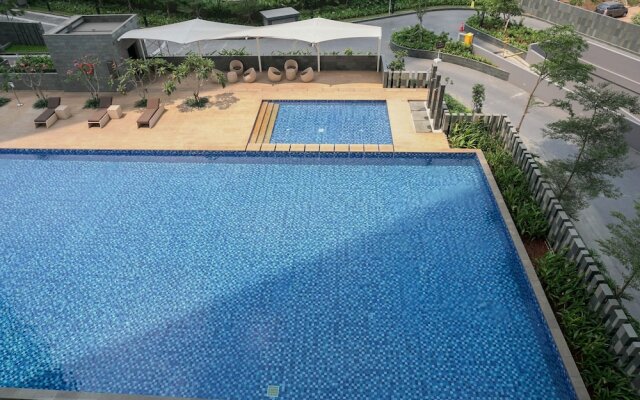 Pool View Studio Apartment Ciputra International