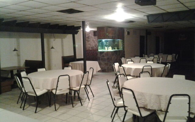 Hanover Hotel & Banquet Center