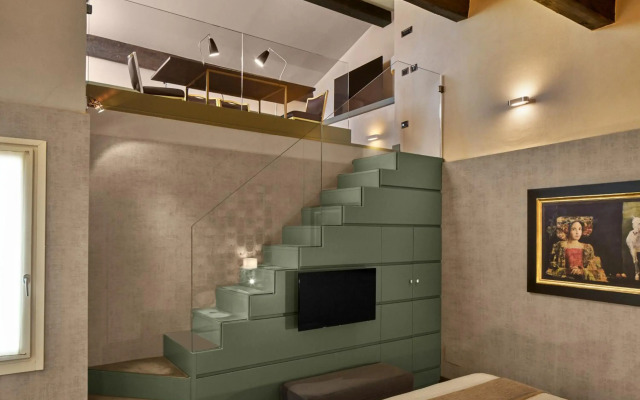 Accademia Hotel