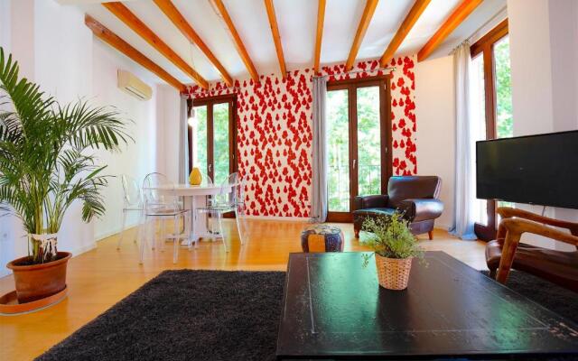 Hostal Montmari