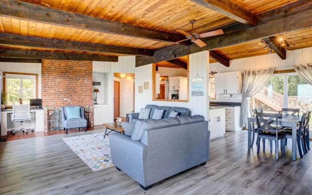 'ocean Vista' Gold Beach Getaway!