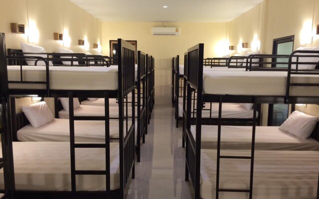 Koh Jum Hostel