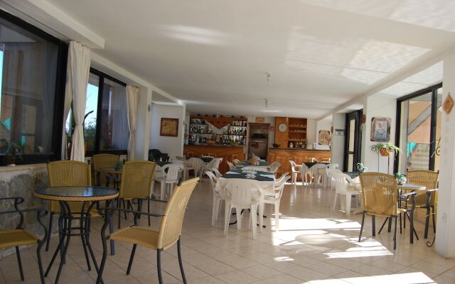 Nicos & Olympia Apartments