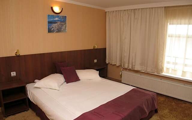 Hotel Jagoda 88