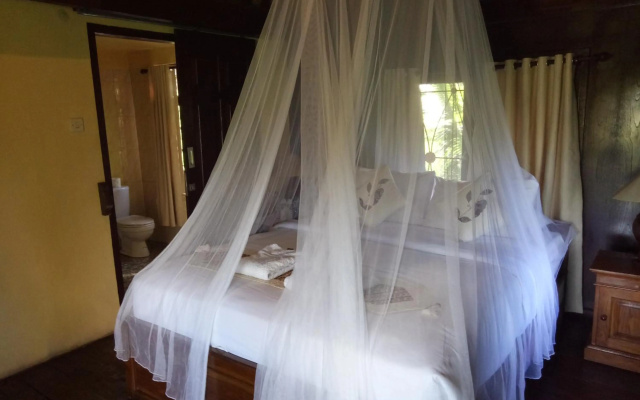 Atres Villa – Guest Rooms – Banyuatis