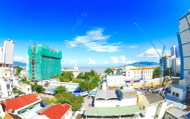 Sea Moon Hotel