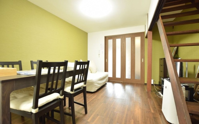 Yagara Terrace House D – Guest Rooms – Osaka