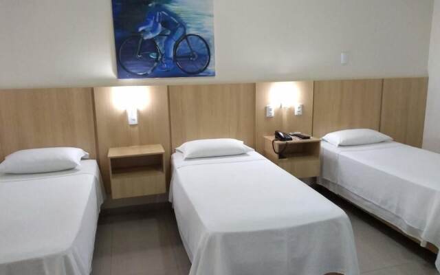 Victoria Plaza Hotel