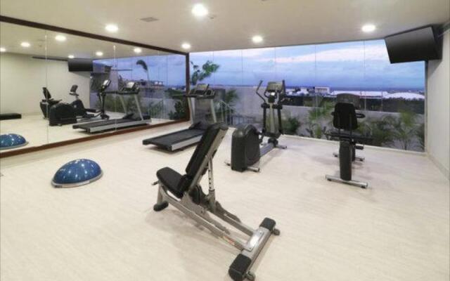 Holiday Inn Express And Suites Playa Del Carmen