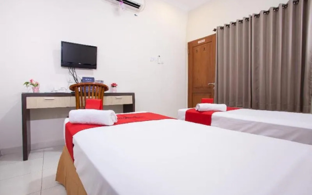 RedDoorz near Tugu Pahlawan Surabaya