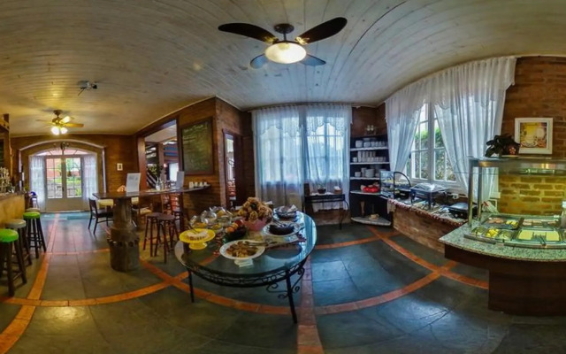 Aardvark Inn Pousada
