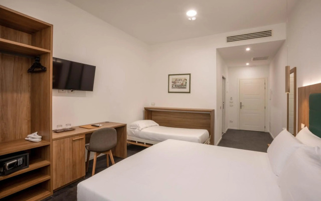 V Hotel
