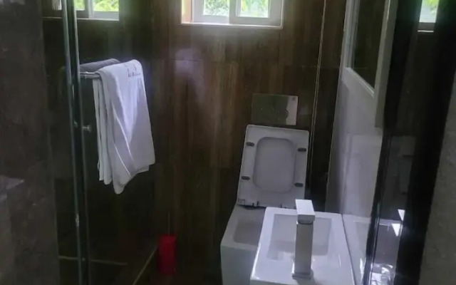 New Land Luxury Hotel