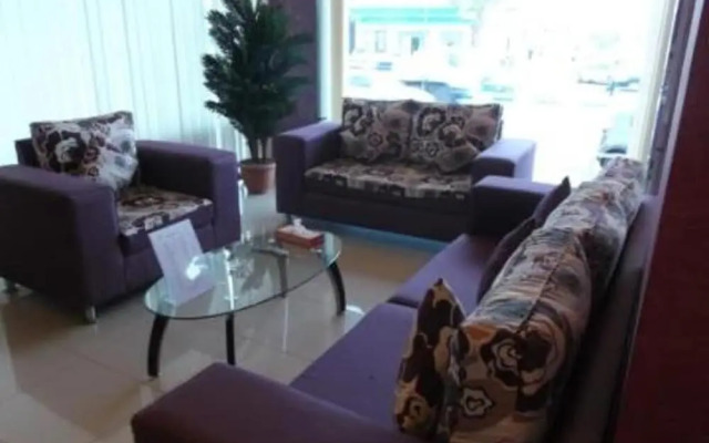 Arabian Palm Hotel