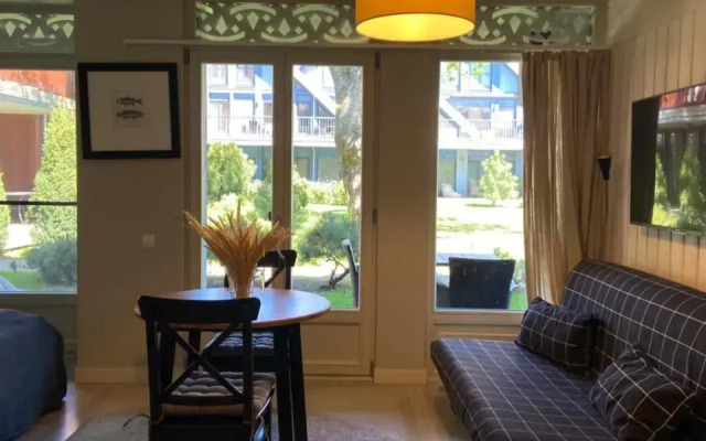 Lagoon-view apartment in Preila