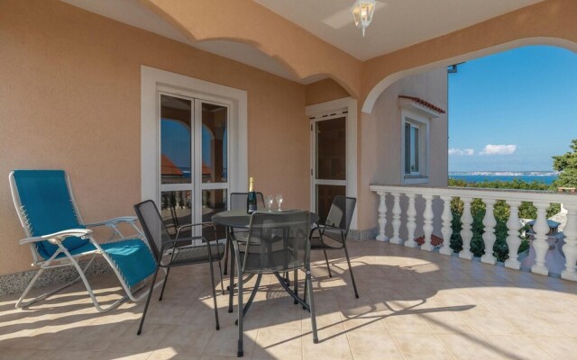 Nice Home in Poljana With Wifi and 4 Bedrooms