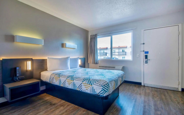 Motel 6 Santa Fe