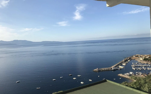 Bel Mare