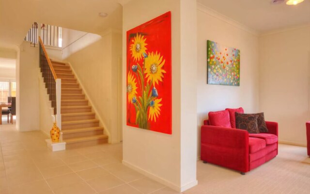 Wyndham Harbour Villa - Melbourne