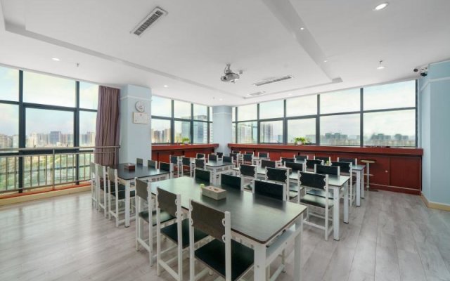 GreenTree Inn Shajinshiming Square Business Hotel