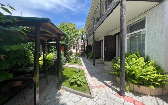 Maze Guest House