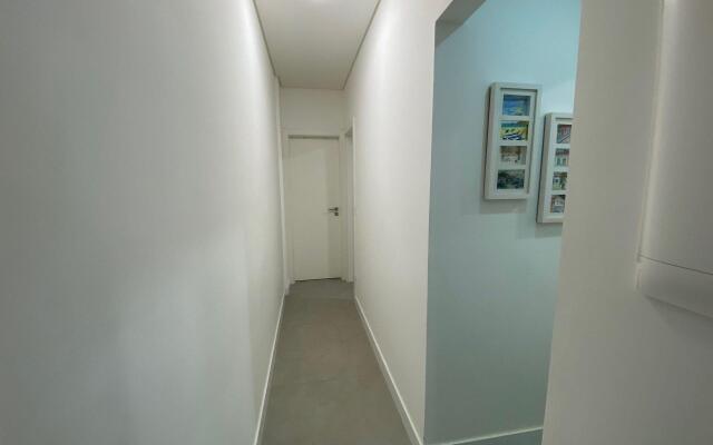 150m da Praia de Jurere - Excelente Apartamento