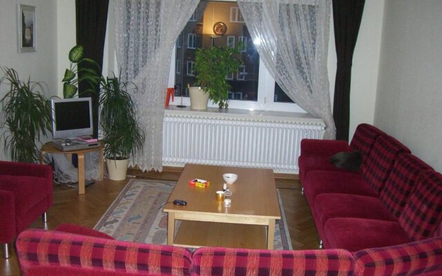 ZV2001 Private Apartments & Rooms Hannover City - room agency