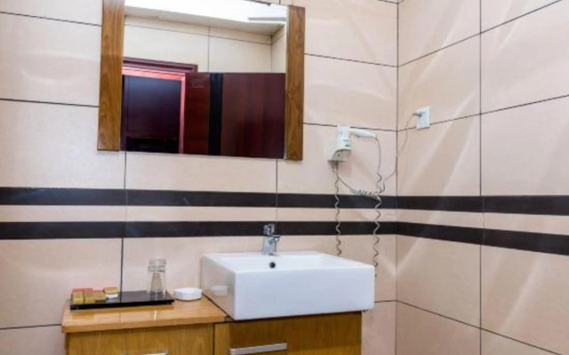 Yijia Business Hostel